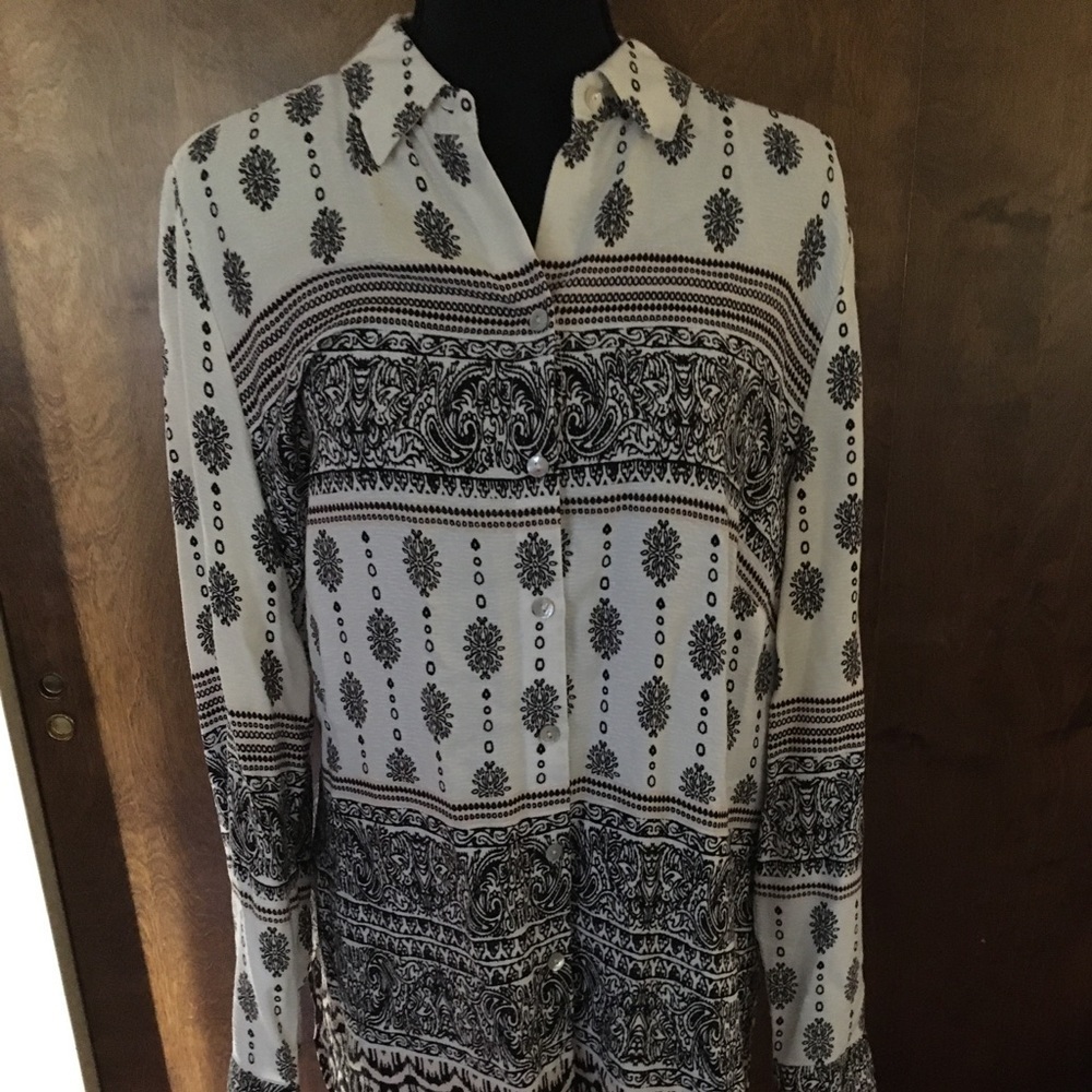 Chico’s Tunic Shirt - Picture 2 of 6